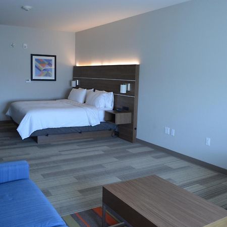 Holiday Inn Express & Suites ลิเบอรัล ภายนอก รูปภาพ