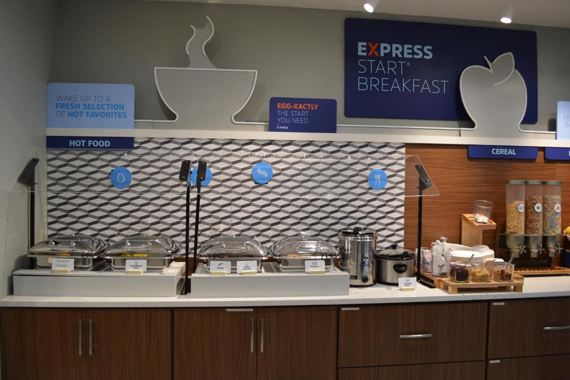 Holiday Inn Express & Suites ลิเบอรัล ภายนอก รูปภาพ
