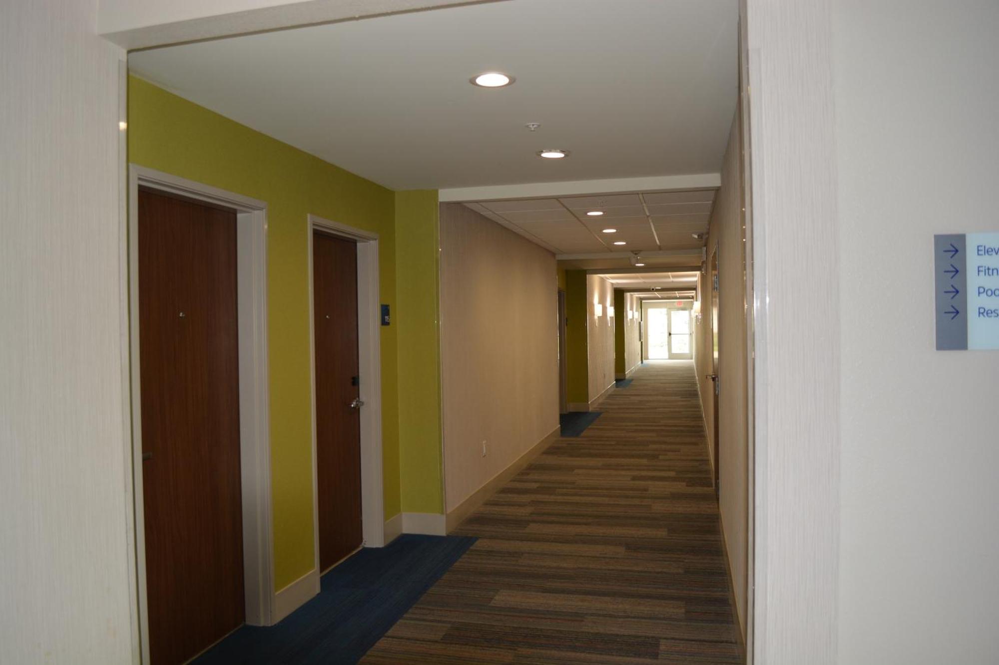 Holiday Inn Express & Suites ลิเบอรัล ภายนอก รูปภาพ